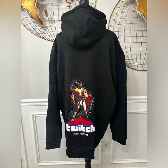 Twitch VS Street Fighter Hoodie [3XL] - Picture 2 of 7